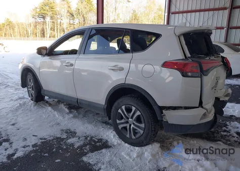2018 Toyota Rav4 Le z USA, uszkodzony, nr VIN 2T3BFREV4JW754838